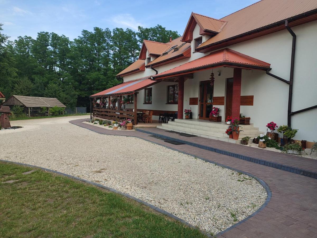 Вилла Agrowczasy Nad Stawem Gartatowice Экстерьер фото