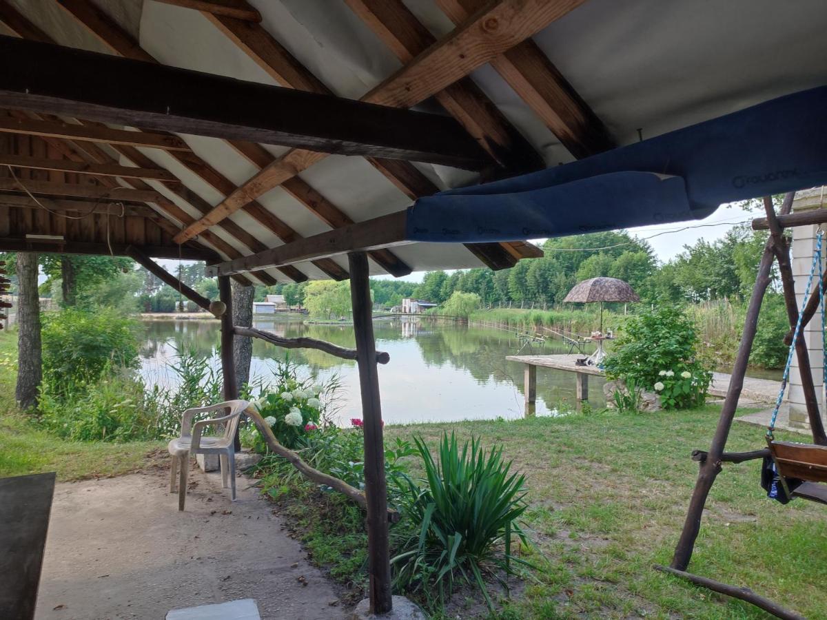 Вилла Agrowczasy Nad Stawem Gartatowice Экстерьер фото