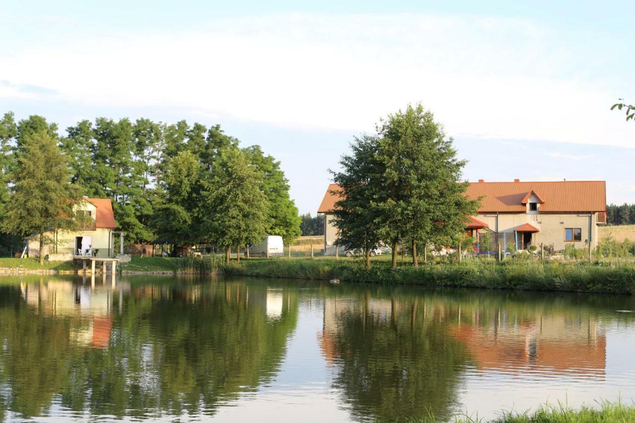 Вилла Agrowczasy Nad Stawem Gartatowice Экстерьер фото
